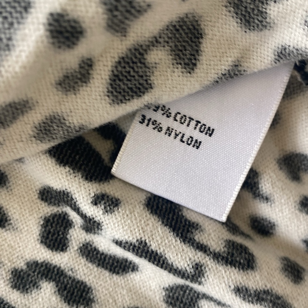 Josephine Studio Boutique Animal Print Black White Cardigan size Small - Picture 5 of 6